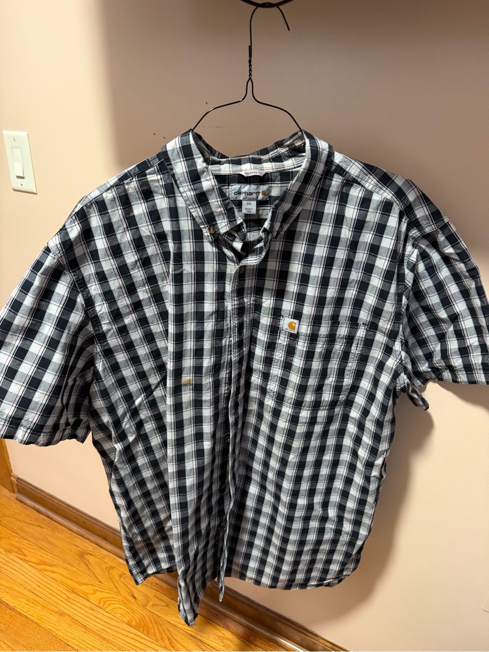 Carhartt Men’s Black & White Plaid Short-Sleeve Button-Down Shirt - Picture 1 of 2